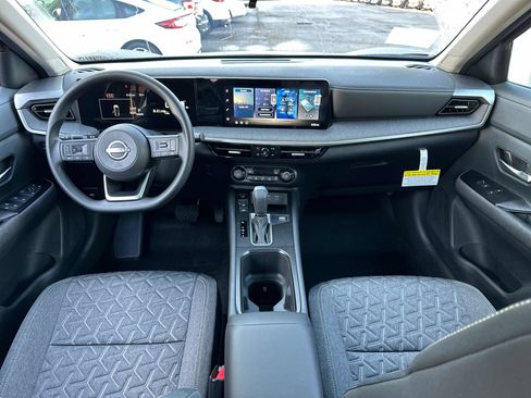 New 2026 Nissan Kicks SV w/ SV Premium Package image 27