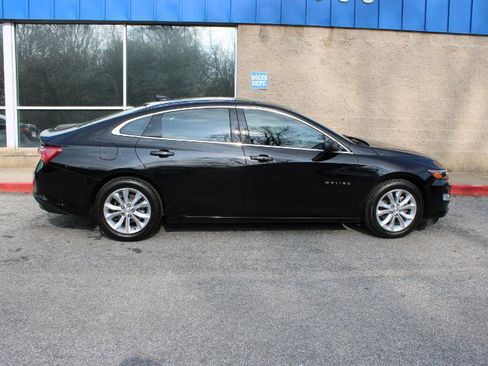 Used 2021 Chevrolet Malibu LT FWD image 29