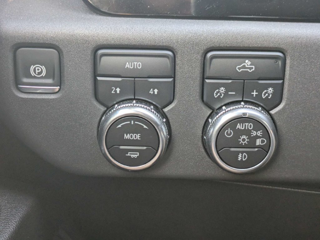 Used 2024 GMC Sierra 1500 Elevation AWD/4WD image 25