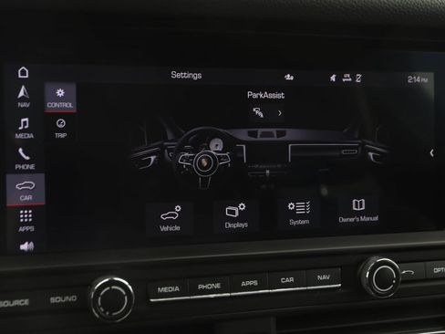 Used 2020 Porsche Macan image 39