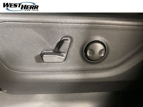 Used 2025 RAM 1500 Big Horn image 13