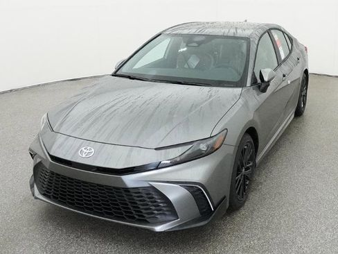 New 2026 Toyota Camry SE FWD image 12