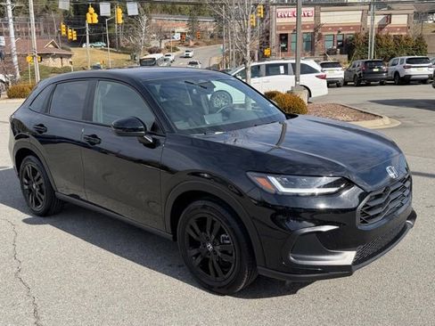 Certified 2026 Honda HR-V Sport image 3