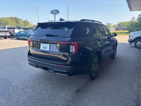 New 2026 Ford Explorer ST-Line RWD image 4