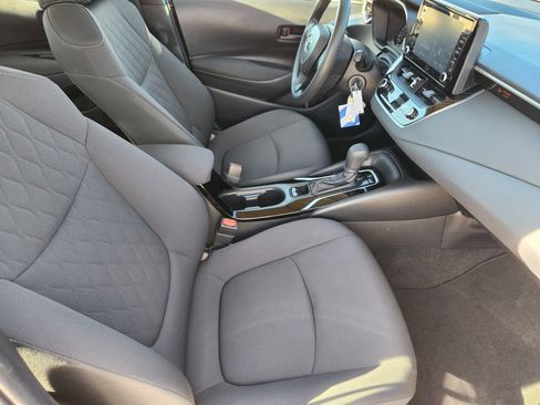 Used 2022 Toyota Corolla LE image 17