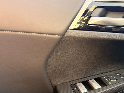 Used 2024 Mitsubishi Outlander Ralliart image 27