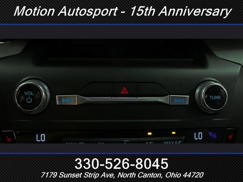 Used 2020 Ford Explorer XLT w/ Equipment Group 202A AWD/4WD image 25