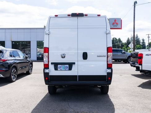 Used 2026 RAM ProMaster 2500 w/ Convenience Group FWD image 5