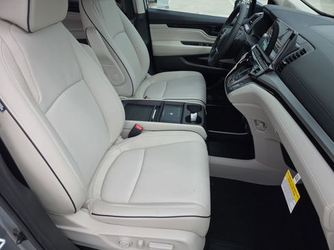 New 2026 Honda Odyssey Elite image 10