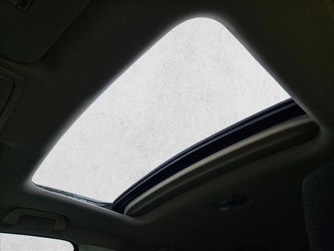 Used 2015 Honda CR-V EX image 10