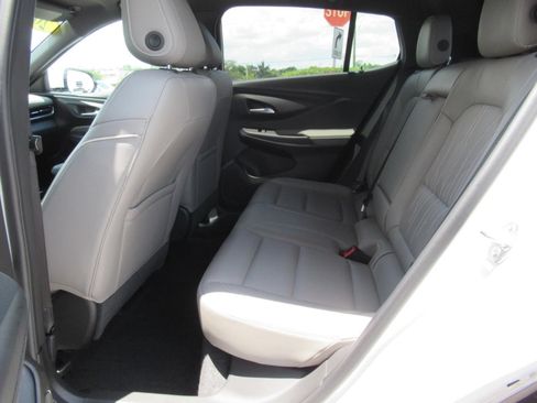 Used 2024 Buick Envista Avenir FWD image 35