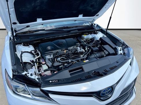 Used 2019 Toyota Camry LE FWD image 30