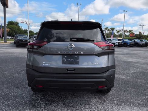 Used 2021 Nissan Rogue S AWD/4WD image 5