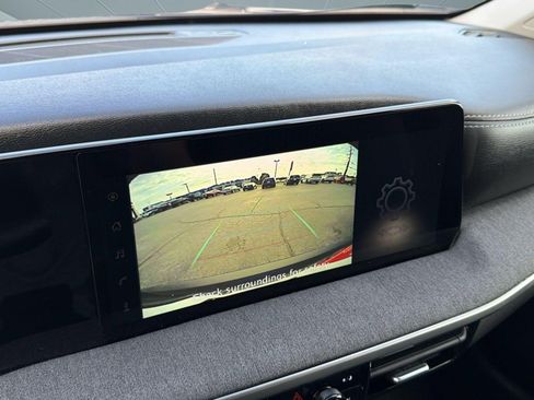 Certified 2025 Nissan Kicks SV FWD image 23
