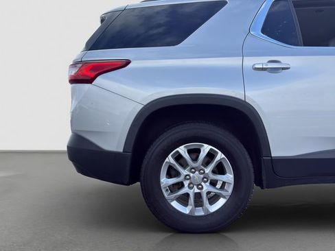 Used 2019 Chevrolet Traverse LT FWD image 22