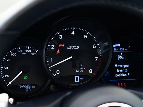 Used 2022 Porsche Macan GTS image 25