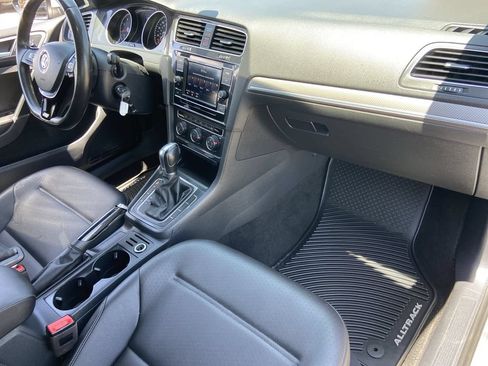 Used 2019 Volkswagen Golf Alltrack S AWD/4WD image 23