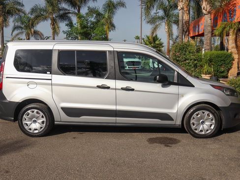 Used 2016 Ford Transit Connect XL image 10