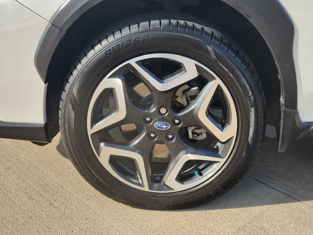 Used 2019 Subaru Crosstrek 2.0i Limited w/ Moonroof Package w/Navigation AWD/4WD image 10