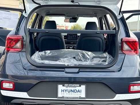 New 2026 Hyundai Venue SEL image 6