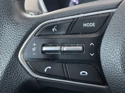 Used 2019 Hyundai Santa Fe SE image 12