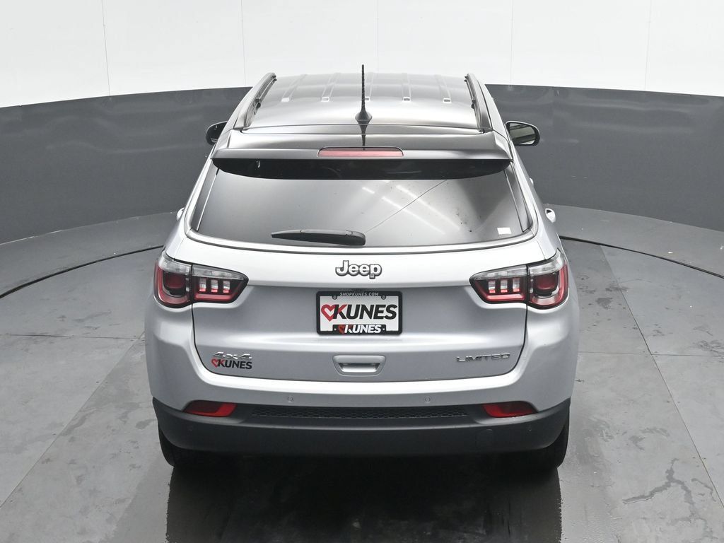 Used 2025 Jeep Compass Limited AWD/4WD image 31