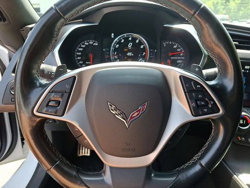 Used 2018 Chevrolet Corvette Stingray Coupe RWD image 23