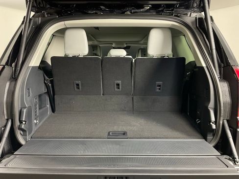 New 2027 Ford Expedition Platinum w/ Platinum Ultimate Package AWD/4WD image 11