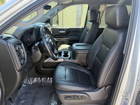 Used 2022 Chevrolet Silverado 3500 LTZ w/ LTZ Plus Package AWD/4WD image 14
