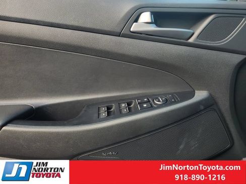 Used 2017 Hyundai Tucson Limited FWD image 23