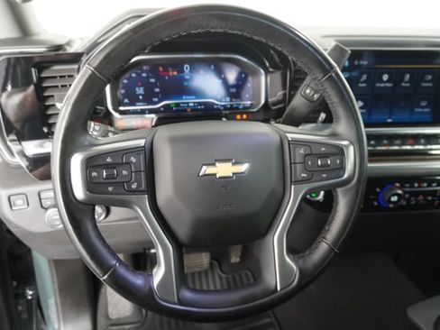 Used 2025 Chevrolet Silverado 1500 LT AWD/4WD image 23