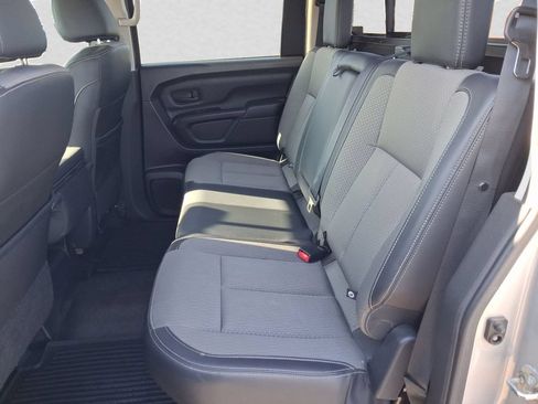 Used 2017 Nissan Titan S AWD/4WD image 10