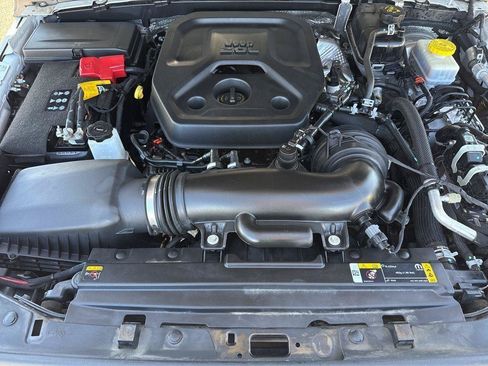 Used 2024 Jeep Wrangler Unlimited Sport AWD/4WD image 36