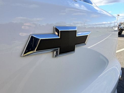 Used 2022 Chevrolet TrailBlazer RS w/ Sun and Liftgate Package image 17