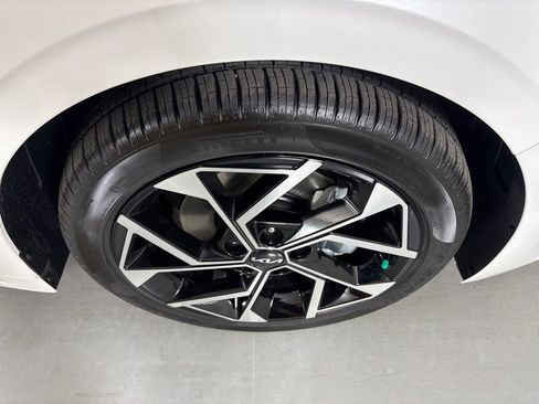 New 2026 Kia K5 EX image 11