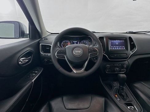 Used 2020 Jeep Cherokee Latitude Plus image 22