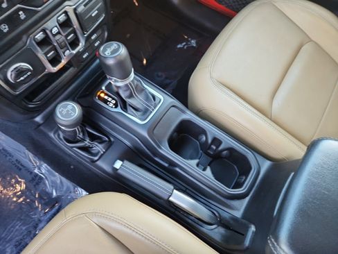 Used 2019 Jeep Wrangler Moab w/ Quick Order Package 24M Moab image 16