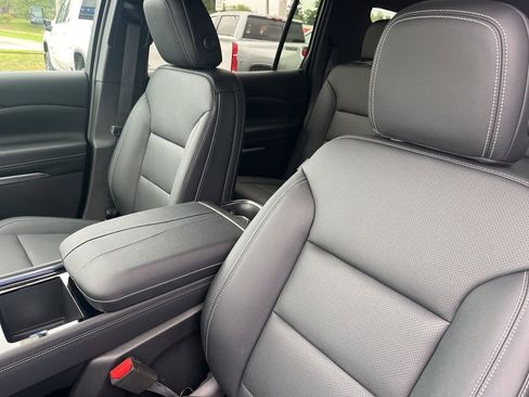 New 2026 Chevrolet Traverse LT w/ Driver Confidence Package image 14