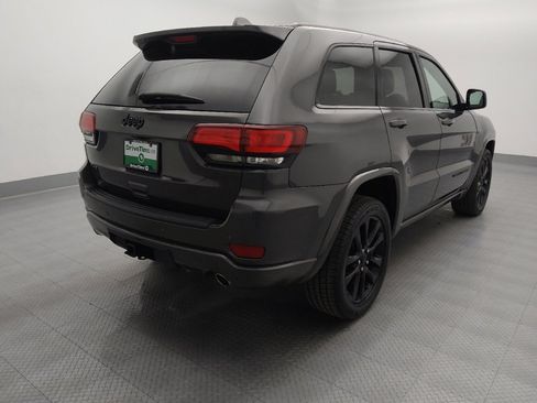 Used 2020 Jeep Grand Cherokee Altitude AWD/4WD image 9