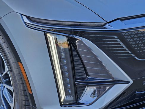 New 2026 Cadillac Lyriq Premium Sport image 8