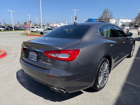 Used 2018 Maserati Quattroporte S Q4 AWD/4WD image 6