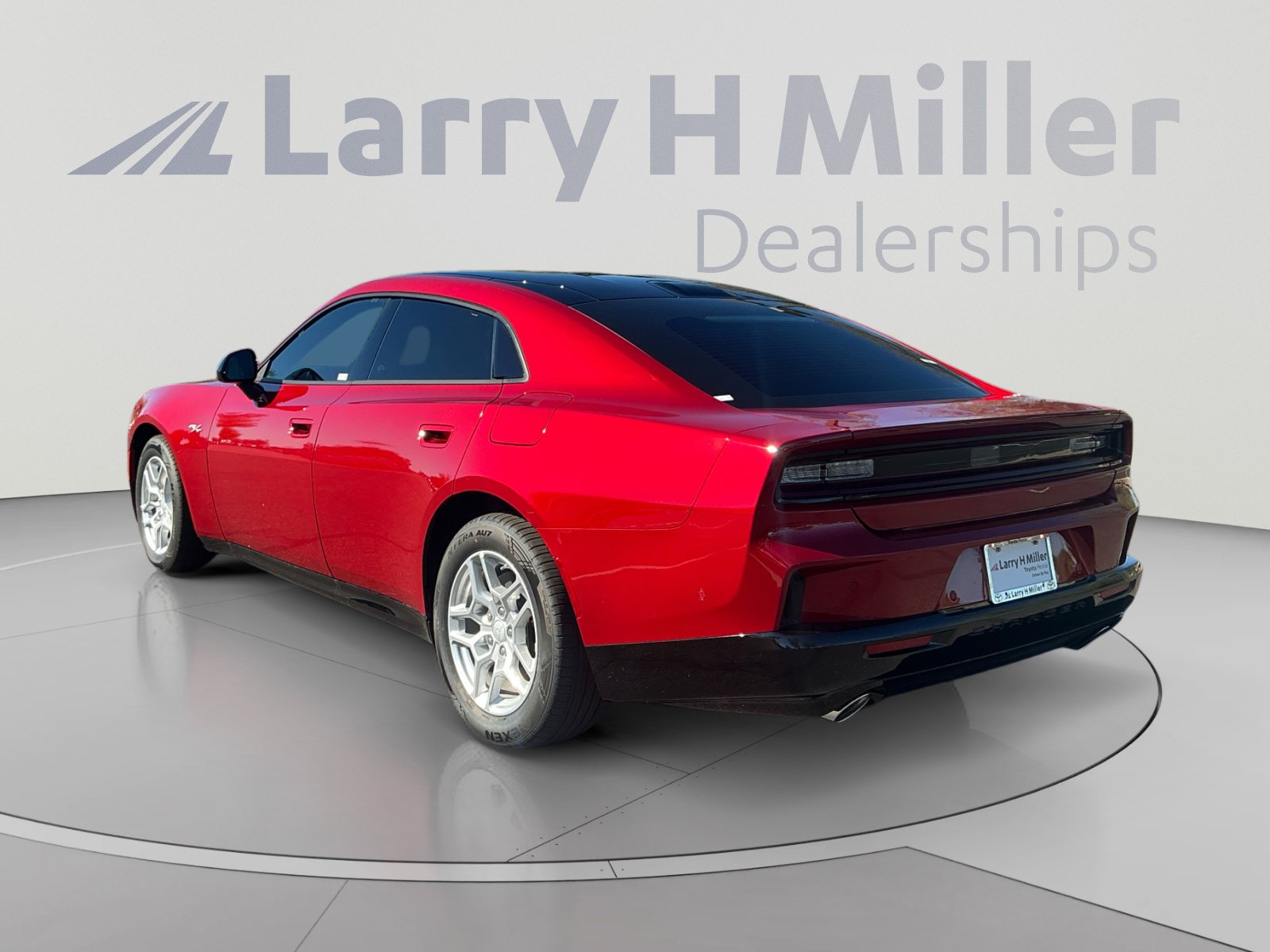 Used 2026 Dodge Charger R/T w/ Driver Convenience Group AWD/4WD image 3