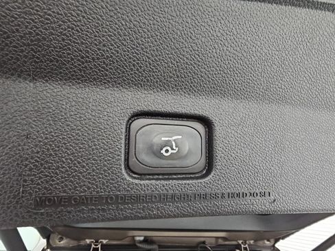 Used 2016 Ford Explorer Limited FWD image 35