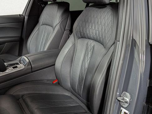 Certified 2024 BMW X6 M60i w/ Dynamic Handling Package image 20