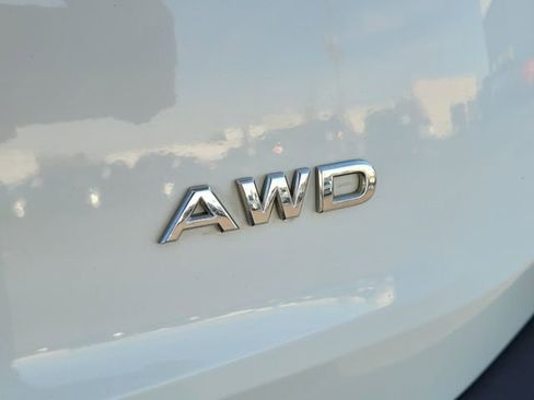 Used 2021 Nissan Rogue S AWD/4WD image 13
