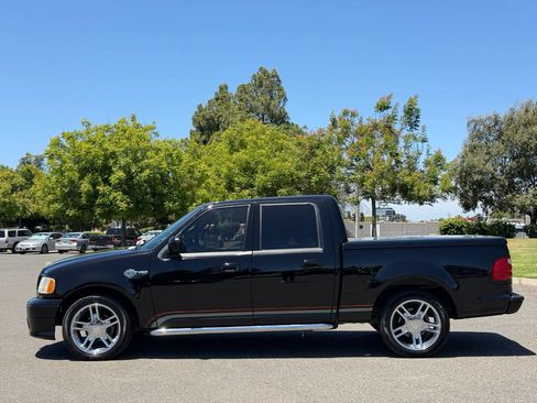 Used 2001 Ford F150 Lariat RWD image 2