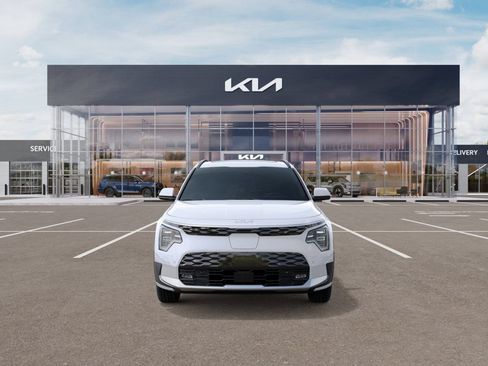 New 2026 Kia Niro Wave w/ Wave Preserve Package FWD image 2