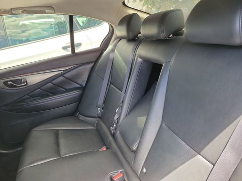 Used 2019 INFINITI Q50 Luxe w/ Essential Package (3.0T Luxe) AWD/4WD image 11