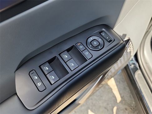 New 2026 Kia EV9 Light image 11