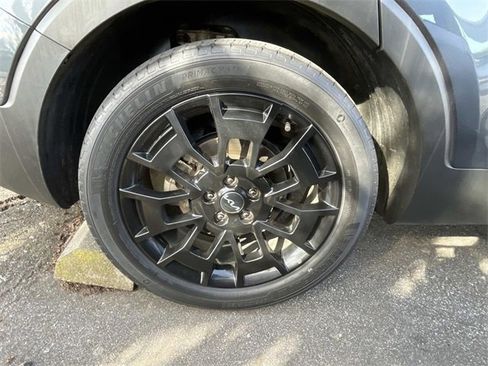 Used 2022 Kia Telluride SX w/ SX Prestige Package image 7